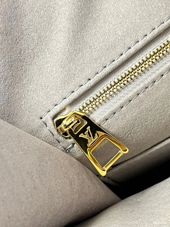 LOUIS ONTHEGO MM VUITTON 0318